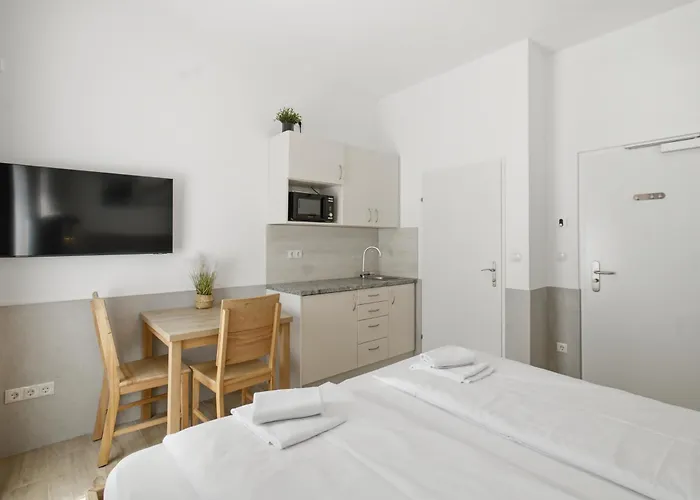 Ajo Apartments - Messe City Flat - Self-Check-In Vienna